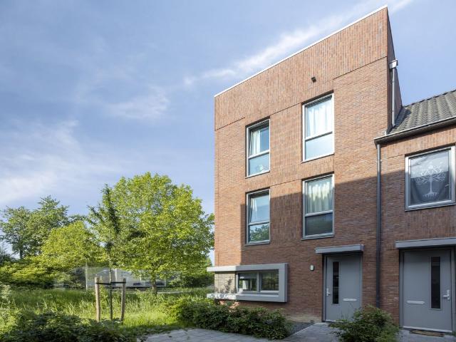 Huis te huur Druten West, Aardschouwstraat in Druten voor € 1.525