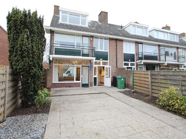 Huis te huur Dr. Plesmansingel in Amstelveen voor € 3.000