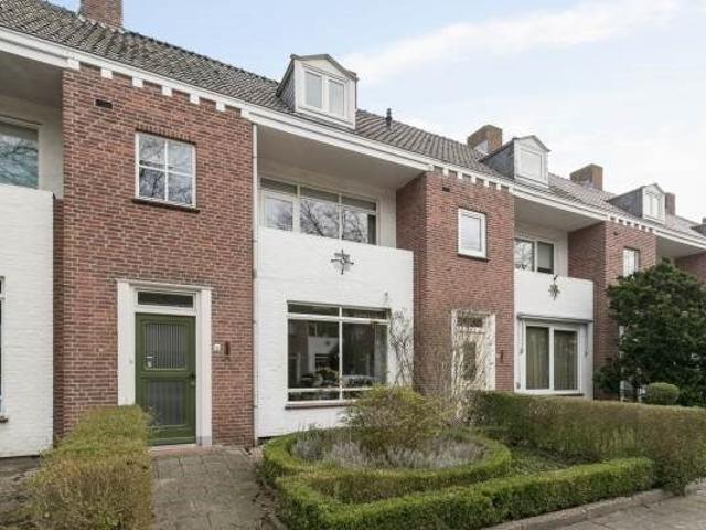 Huis te huur Helmerslaan in Eindhoven voor € 3.000