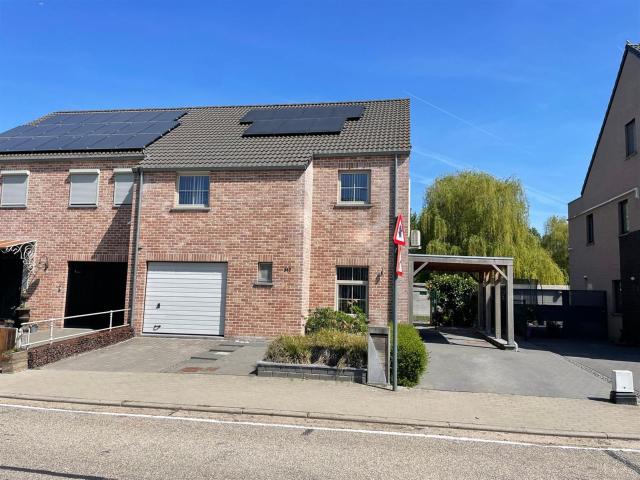 Huis te huur in Heers met 4 slaapkamers