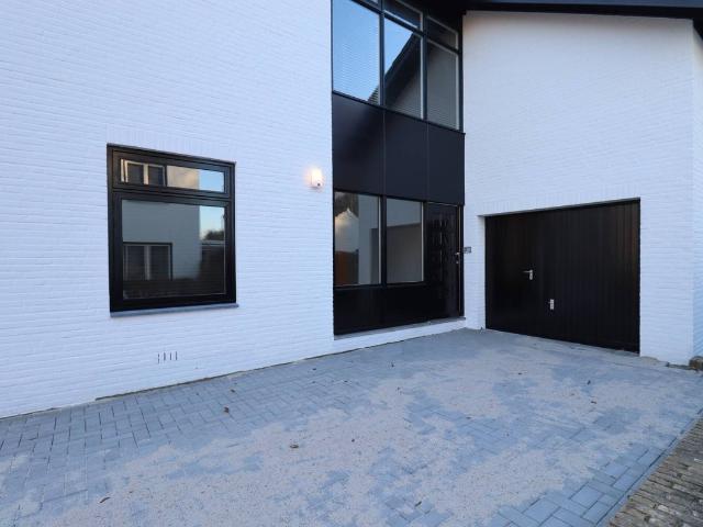 Huis te huur Lage Kanaaldijk in Maastricht voor € 3.750