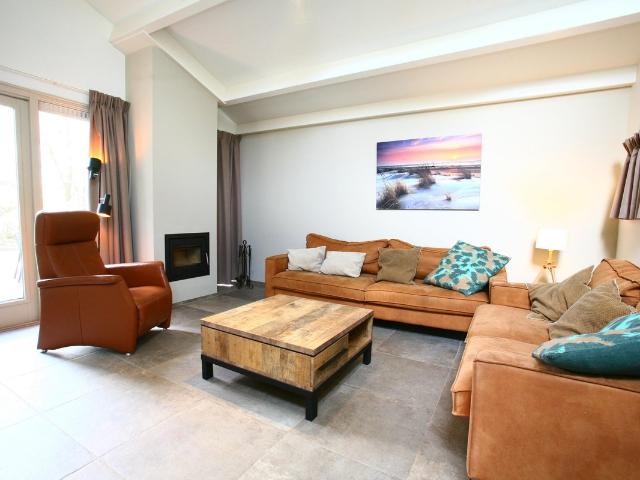 Huis te huur Machiel Vrijenhoeklaan in Den Haag voor € 2.995