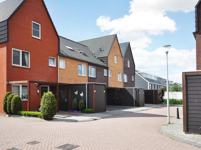 Huis te huur Noortdijk in Den Haag voor € 2.400