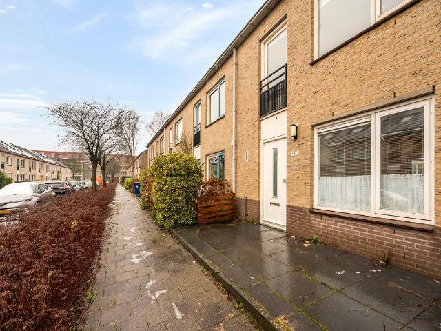 Huis te huur Stan Laurelstraat in Almere voor € 2.300