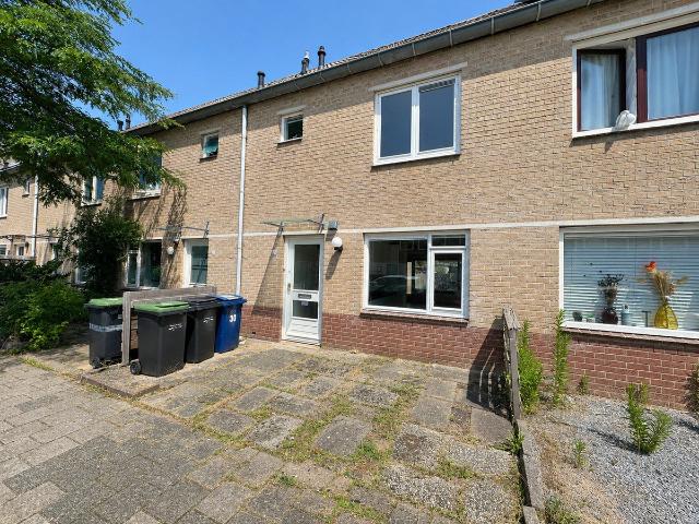 Huis te huur Steven Vennecoolstraat in Almere voor € 1.850