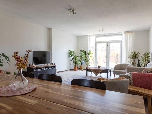 Huis te huur Strijplaan 182 in Rijswijk voor € 2.500