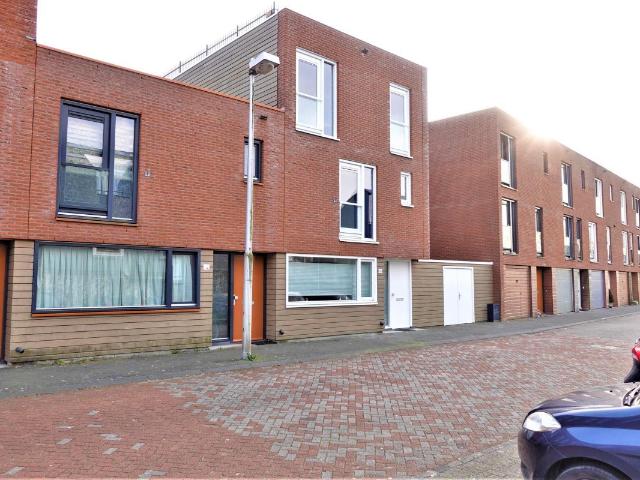 Huis te huur Tjeerdsraklaan in Utrecht voor € 3.000