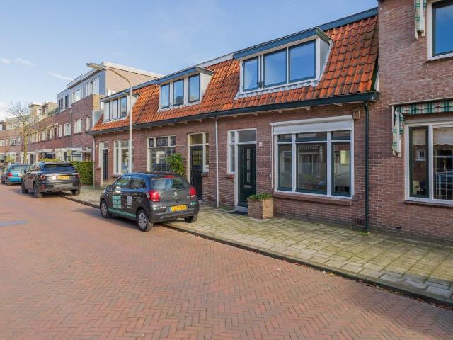 Te huur: Huis Van 't Hoffstraat 18 in Haarlem