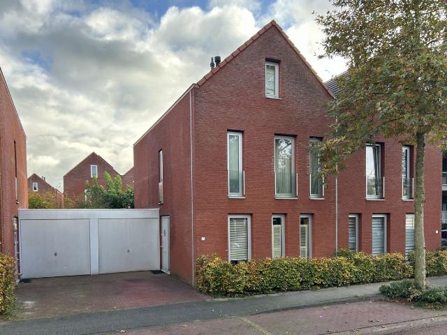 Huis te huur Velp Noord boven spoorlijn, Ommershofselaan in Velp