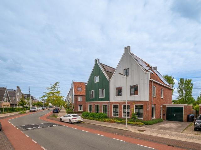 Huis te huur Zuiderzeelaan 27 in Landsmeer voor € 3.150