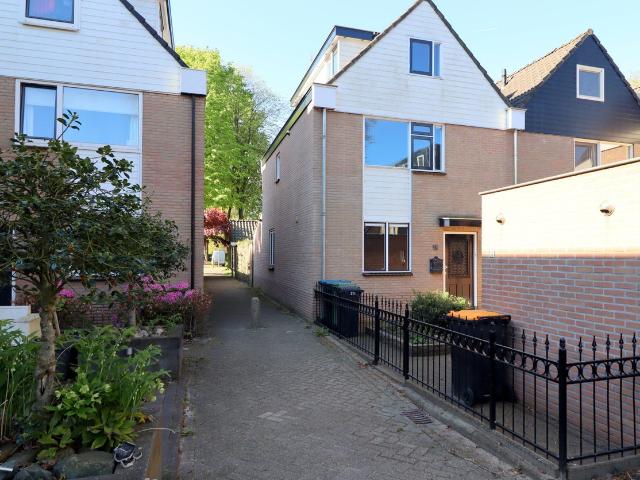 Huis te huur Zwanebloem 15 in Maartensdijk voor € 2.650