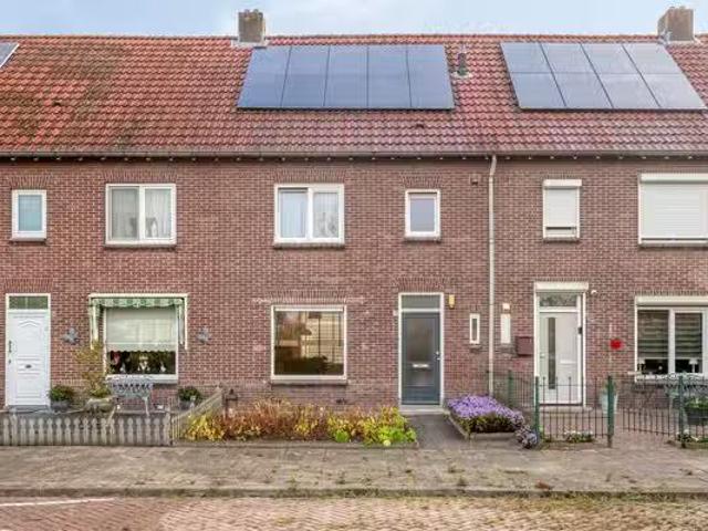 Huis te koop Cornelis Dopperstraat 42 in Eindhoven voor € 425.