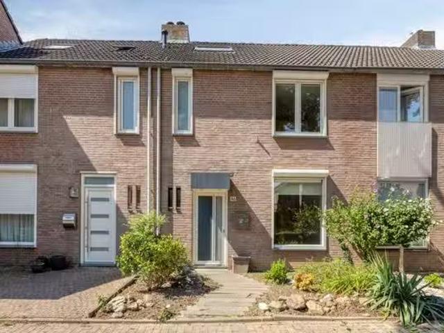 Huis te koop Camphaag 36 in Maastricht voor € 349.000