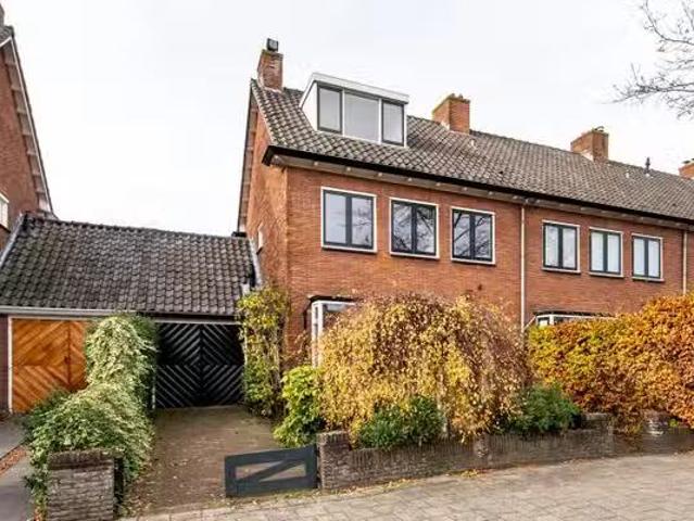 Huis te koop Batavierenplantsoen 48 in Haarlem voor € 775.000