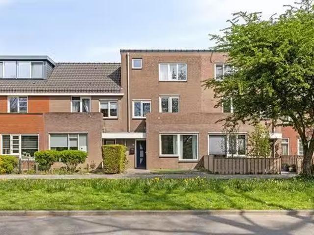 Huis te koop Bartokweg 48 in Almere voor € 400.000