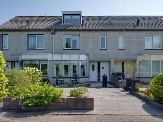 Huis te koop Bisschop Romerostraat 37 in Purmerend voor € 495.