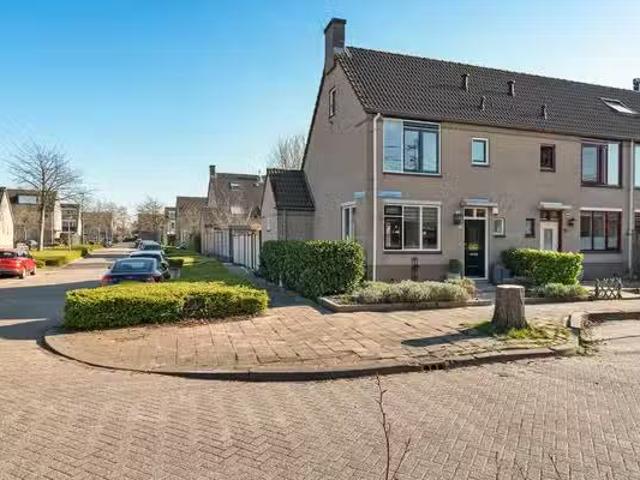 Huis te koop Breukelengracht 45 in Almere voor € 425.000