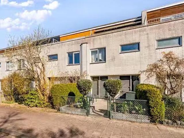 Huis te koop Glenn Millerweg 113 in Almere voor € 435.000