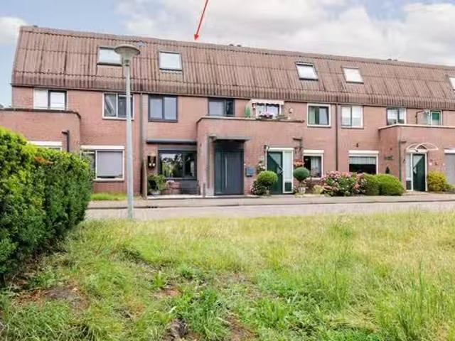 Huis te koop Groenhof 129 in Almere voor € 450.000