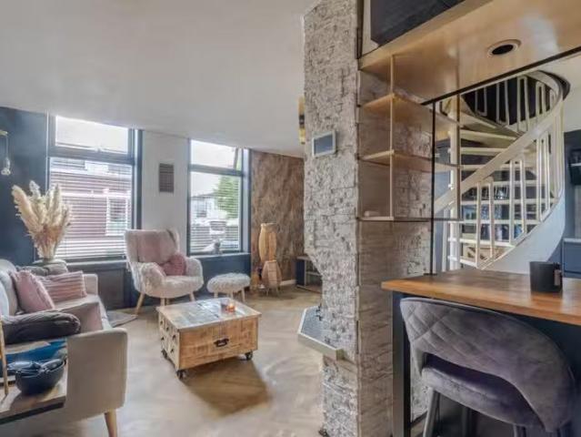 Huis te koop Groote Lindtstraat 3073 RA in Rotterdam voor € 28.