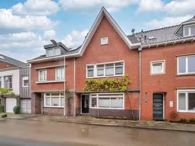 Huis te koop Dopheidestraat 18 in Venlo voor € 459.000