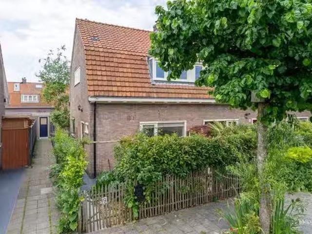 Huis te koop Dwergvinvisstraat 38 in Amsterdam voor € 500.000