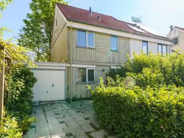 Huis te koop E. F. van den Banweg 73 in Almere voor € 400.000
