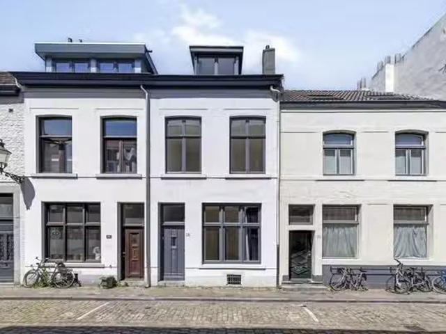 Huis te koop Ebenistendreef 13 in Maastricht voor € 299.500