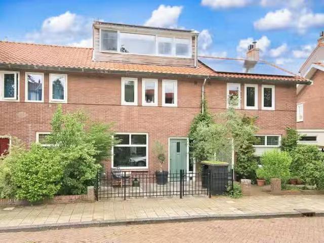 Huis te koop Karel van Manderstraat 44 in Haarlem voor € 898.000