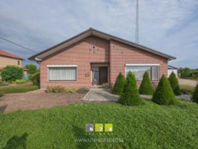 Huis te koop in 3670