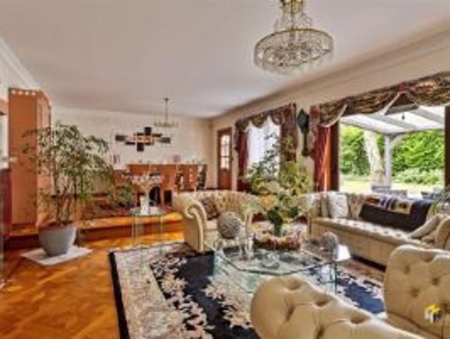 Huis te koop in Schoten 2900