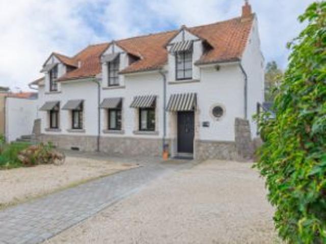 Huis te koop in Ruisbroek 1601