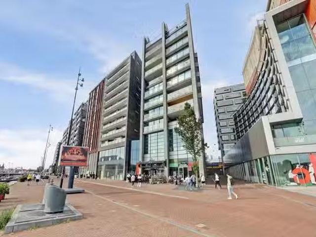 Huis te koop Jonathanhof 24 in Amsterdam voor € 750.000