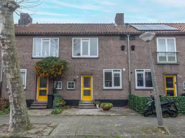 Huis te koop Josephus Jittastraat in Amsterdam voor € 475.000