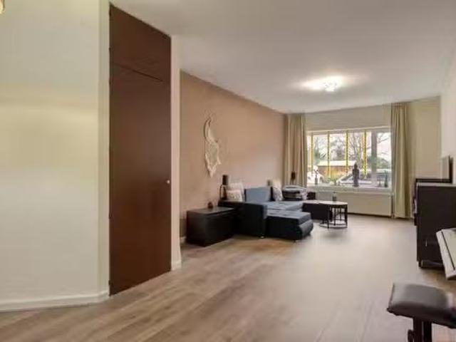 Huis te koop Jan de Weertstraat 32 in Den Haag voor € 375.000