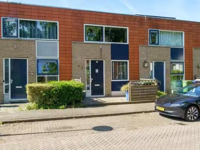 Huis te koop Jan van Goyenstraat 50 in Almere voor € 375.000