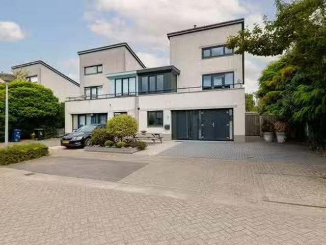 Huis te koop Jarenweg 83 in Almere voor € 650.000