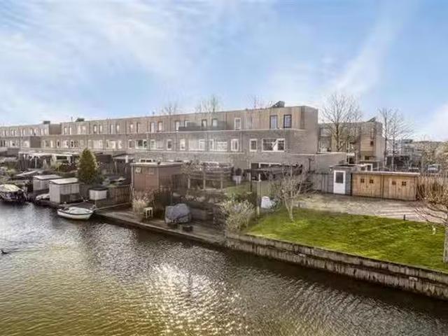 Huis te koop Mauritiusstraat 37 in Almere voor € 550.000