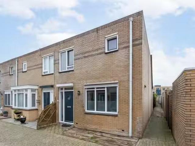 Huis te koop Maasstraat 39 in Purmerend voor € 350.000