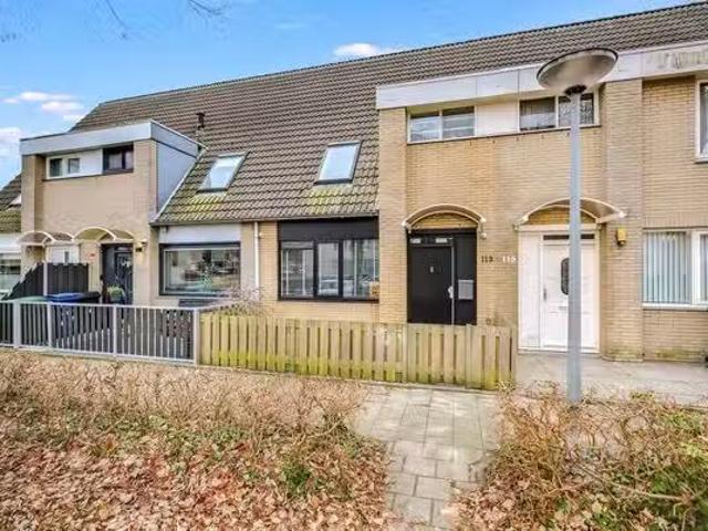 Huis te koop Simon Vestdijkstraat 44 in Almere voor € 435.000