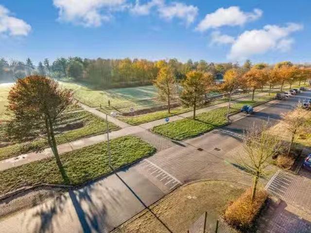 Huis te koop Strijkmolenstraat in Almere voor € 365.000