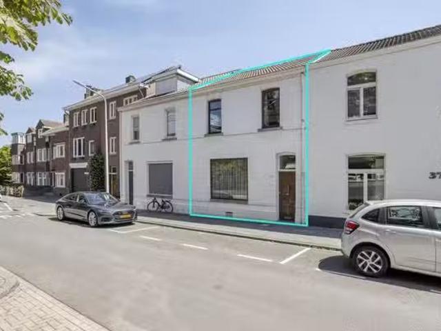 Huis te koop Ponjaardruwe 108 in Maastricht voor € 349.000