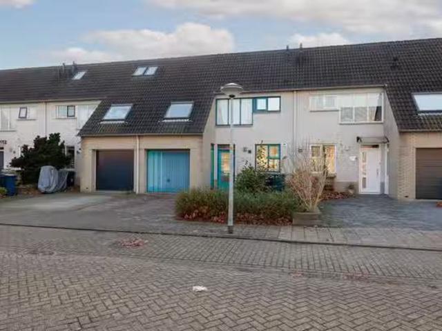 Huis te koop Rodosstraat 53 in Almere voor € 475.000