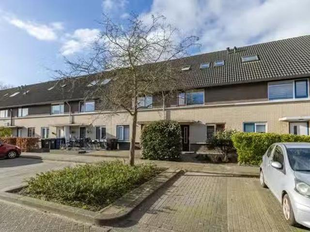 Huis te koop Rogier van Otterloostraat 33 in Almere voor € 475.