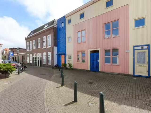 Huis te koop Rogstraat 11 in Den Haag voor € 700.000