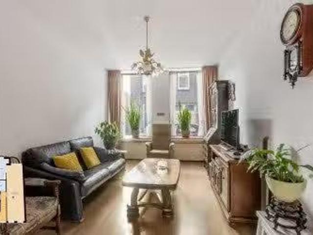 Huis te koop Willem Barendszoonstraat 27 in Vlaardingen voor €.