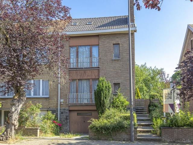 Huis te koop voor 464000 euro met 4 slaapkamers