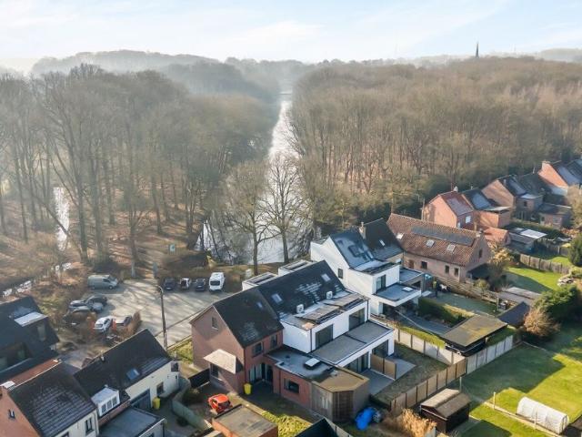 Huis te koop voor 570000 euro met 3 slaapkamers