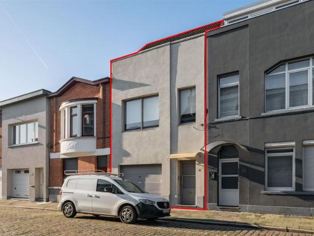 Huis te koop voor 325000 euro met 3 slaapkamers