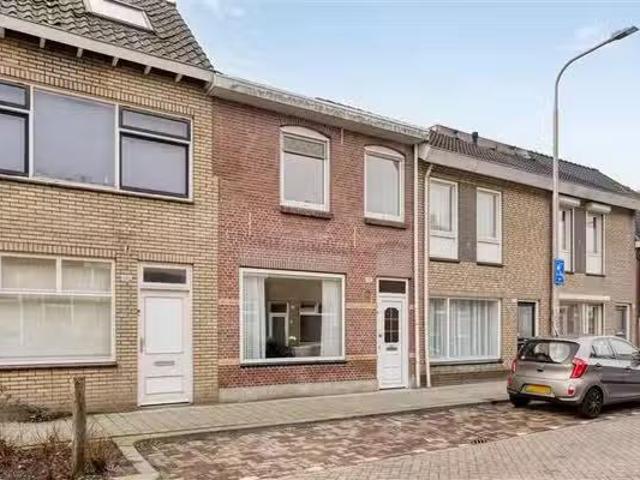 Huis te koop Vazalstraat 15 in Tilburg voor € 399.000